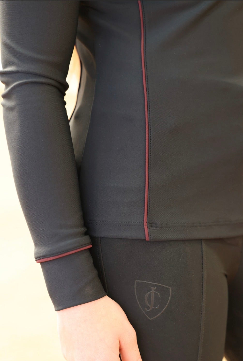 Black & Merlot Base Layer