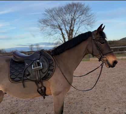 Nero Black & Gold Saddle Pad