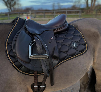 Nero Black & Gold Saddle Pad